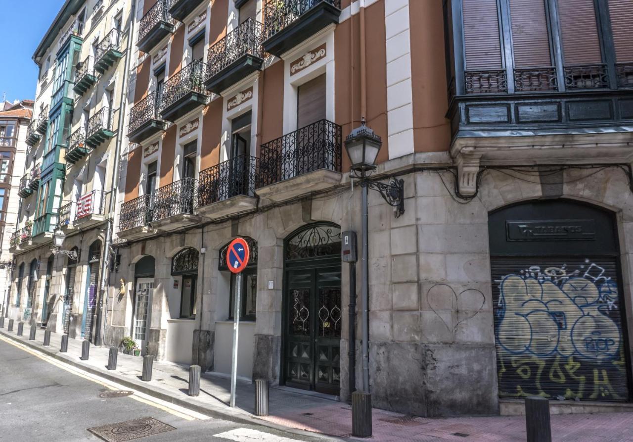 Bonito y espacioso piso en Bilbao. Centro Exterior foto